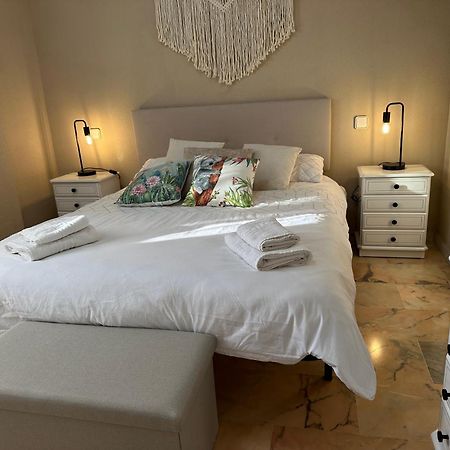 Апартаменты Atico En Yate Iv, Primera Linea Playa Фуэнхирола Экстерьер фото